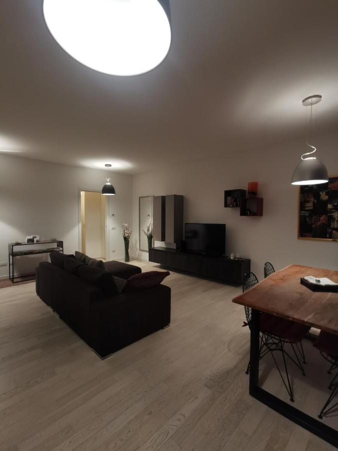 Apartamento La Casa Di Greta Monza Exterior foto