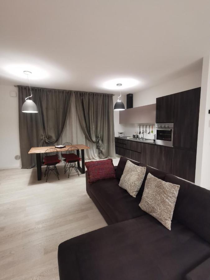 Apartamento La Casa Di Greta Monza Exterior foto